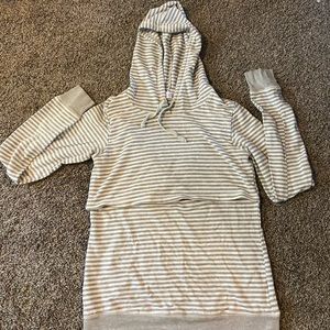 Latched mama hoodie size medium